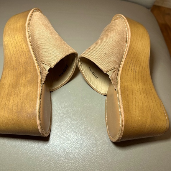 Chinese Laundry Women's Wedge Sandal Camel Natural Color - Womens Size 8 - NWOB - Picture 4 of 7